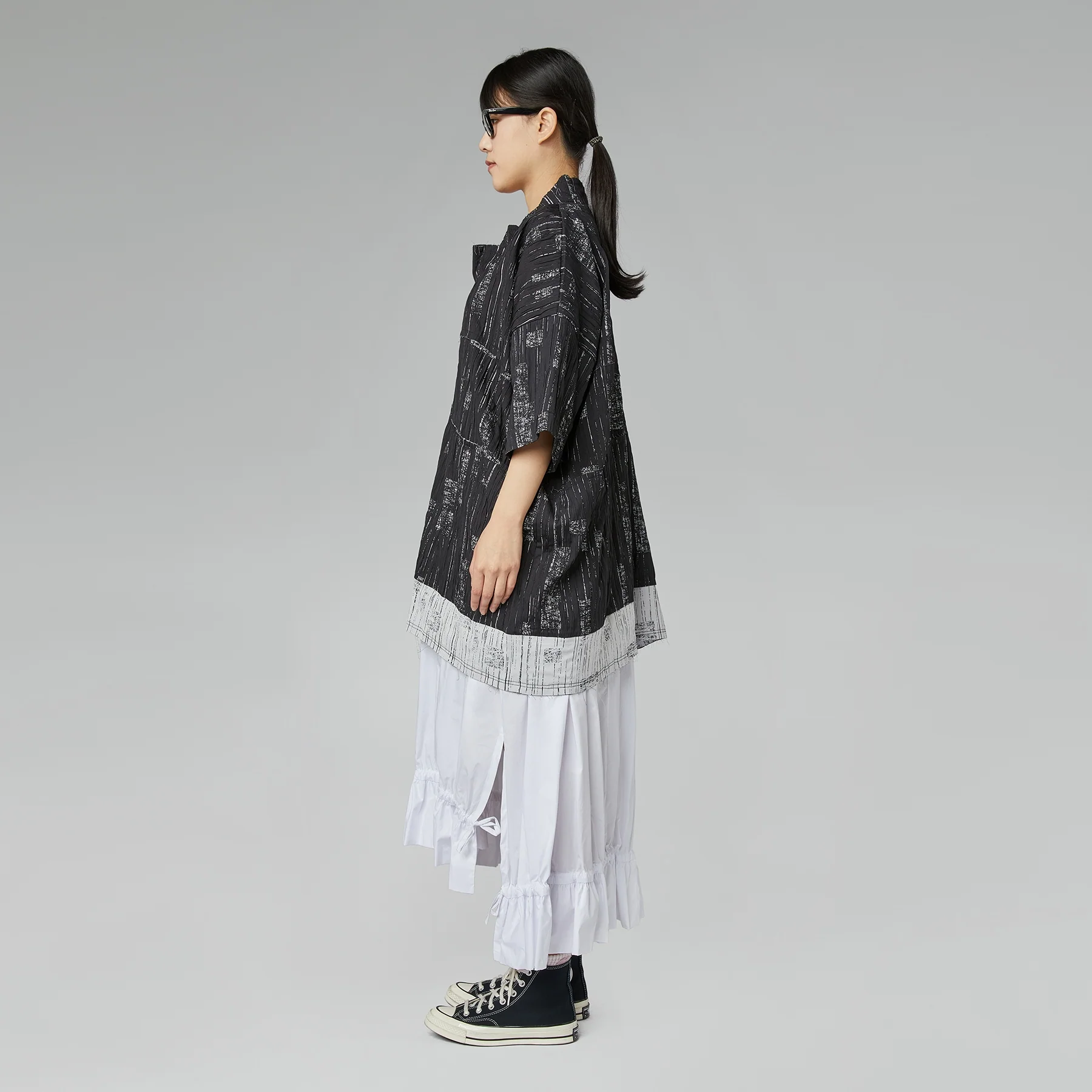 BLACK AND WHITE OVERSIZED BLOUSE - Image 3
