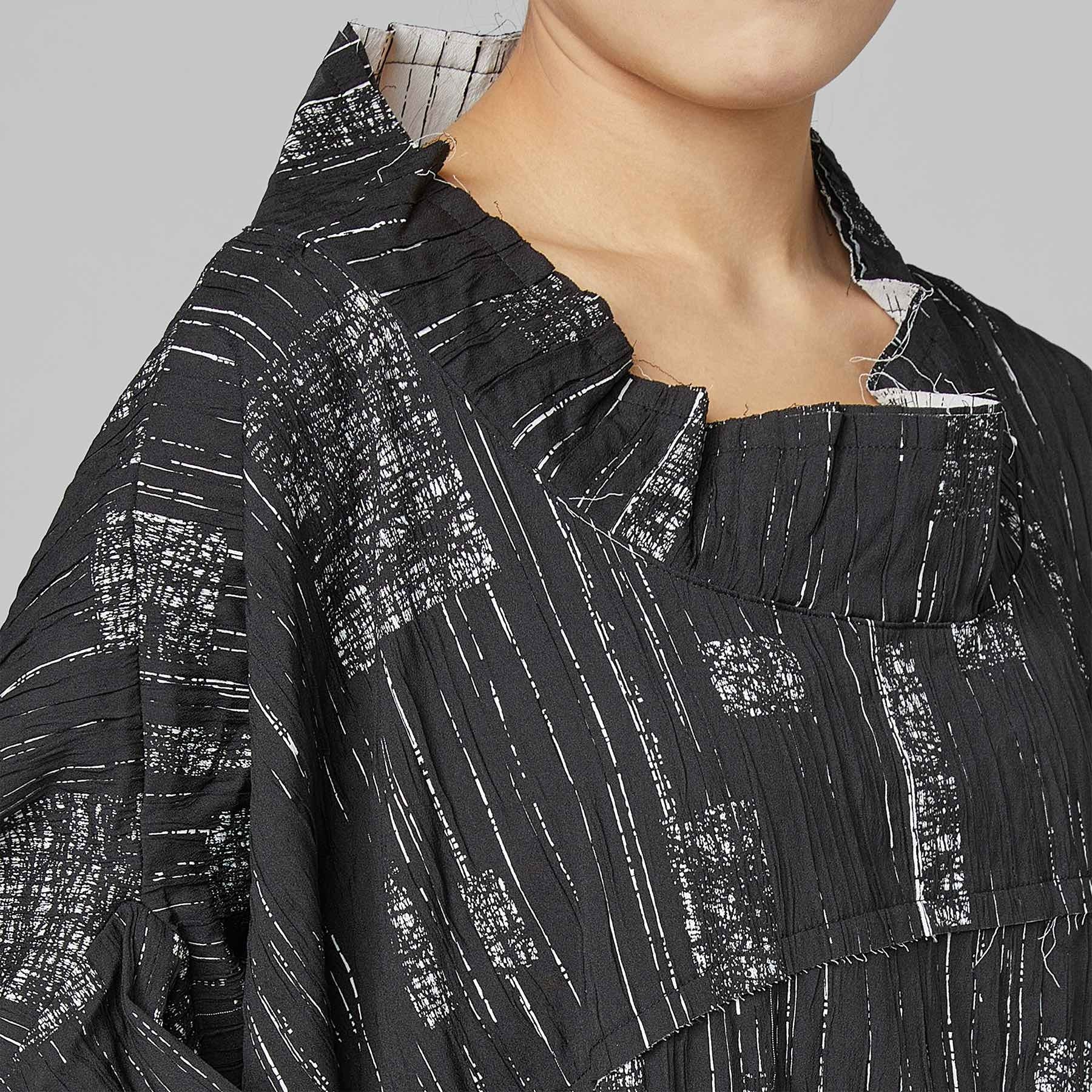 BLACK AND WHITE OVERSIZED BLOUSE - Image 6