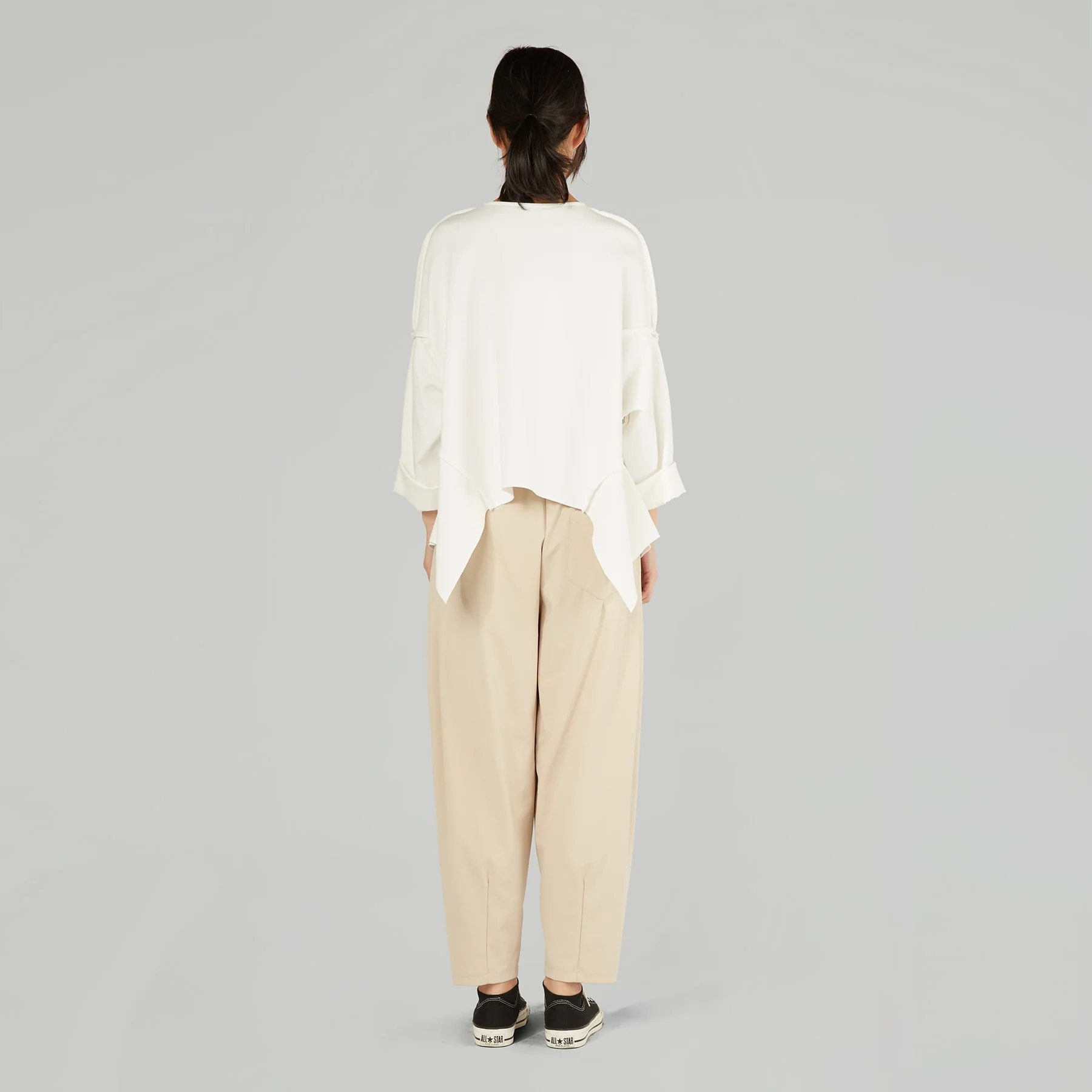 CARROT FIT TROUSERS IN MILAN STITCH FABRIC - Image 6