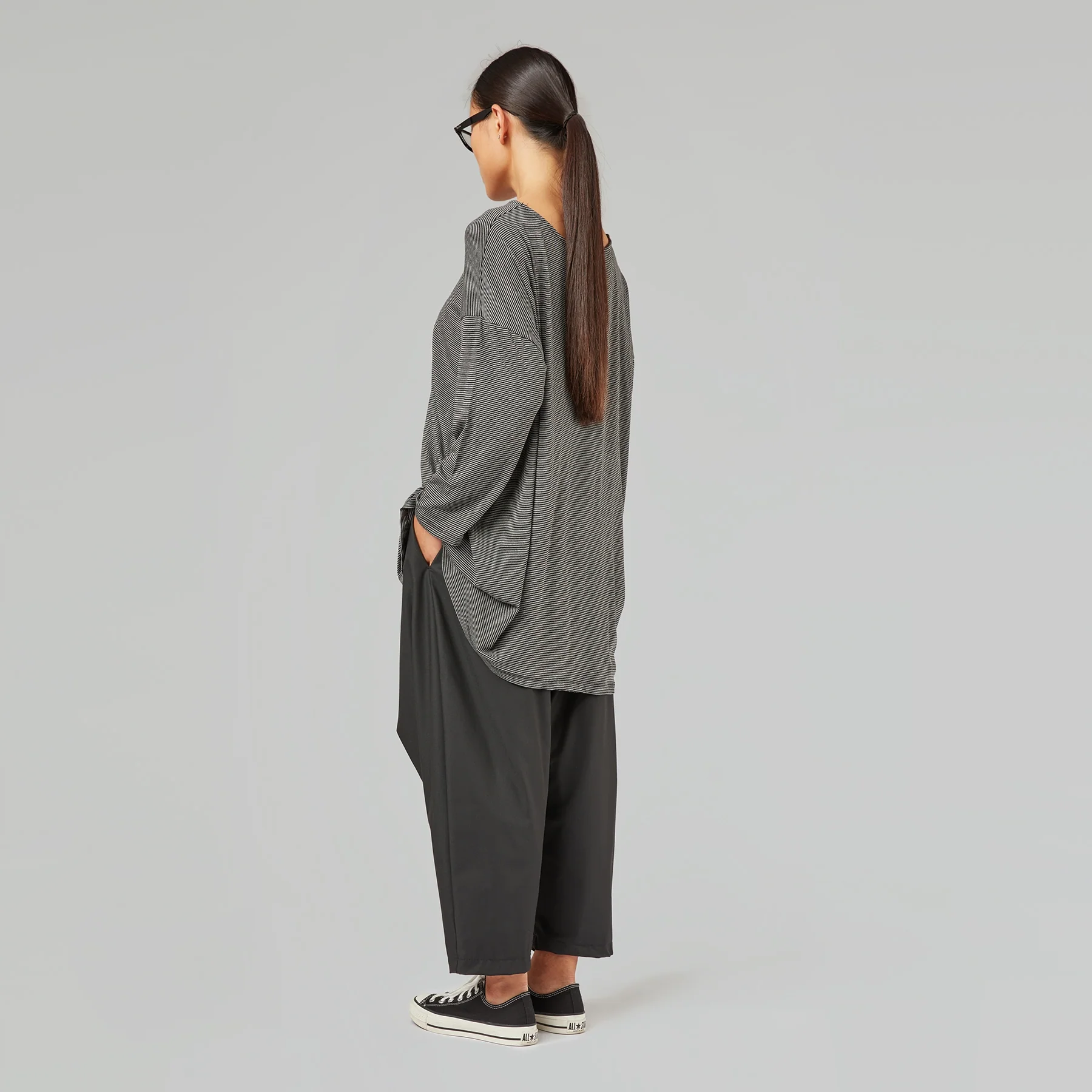 TROUSERS WITH WALLET CLOSURE - Image 3